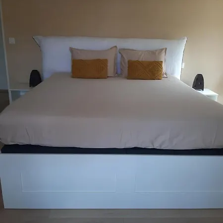 Logement Confortable Dans Residence Privee A Amplepuis Exterior foto